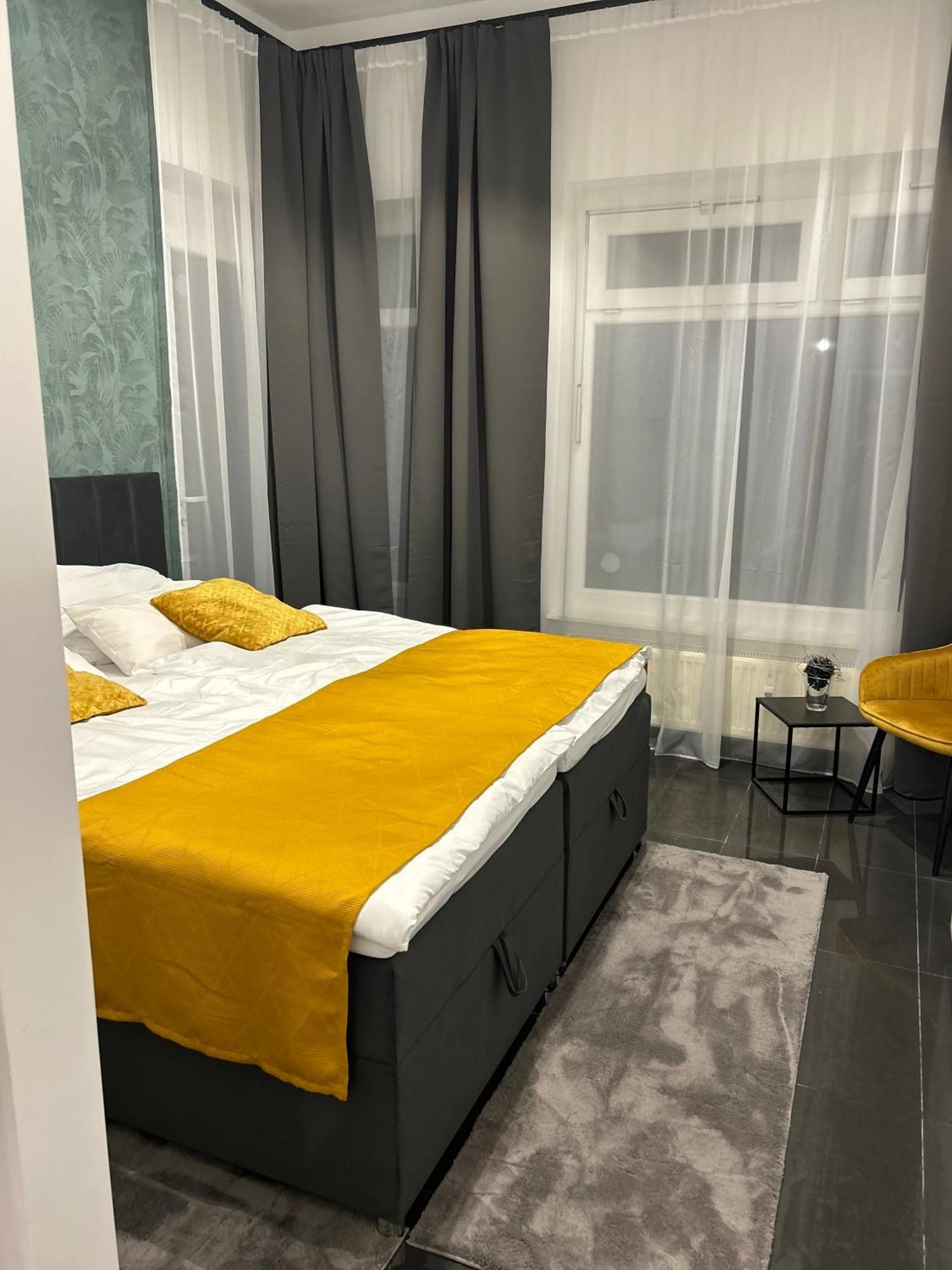 Schwarzwald City Loft Villingen-Schwenningen Buitenkant foto